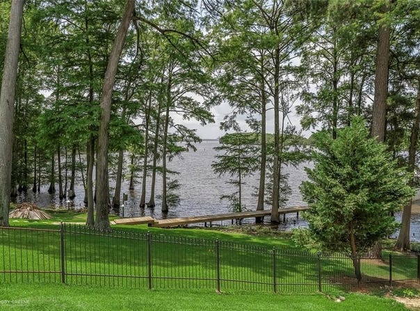 10865 Ferry Lake Road, Oil City, LA 71061