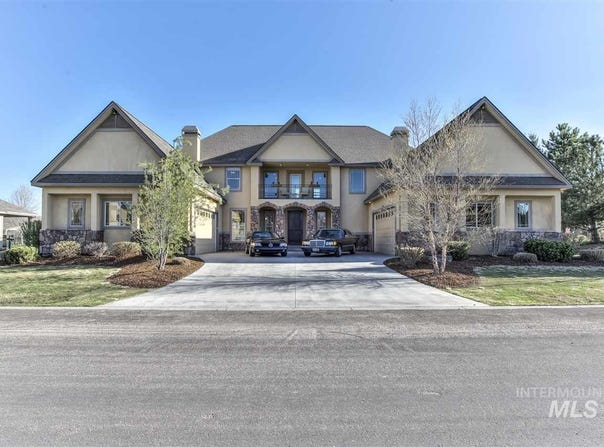12188 W Pinewood River Ln, Star, ID 83669