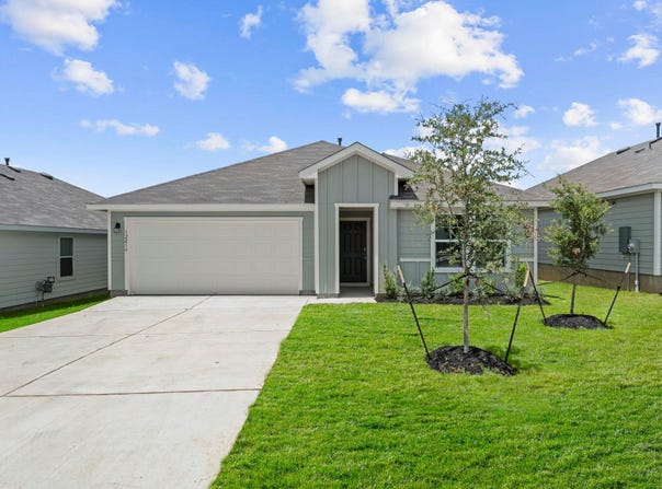 12216 Silverton Tree Bnd, Mustang Ridge, TX 78610