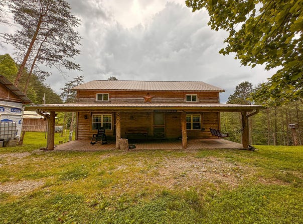 1388 Dog Branch Road, London, KY 40741