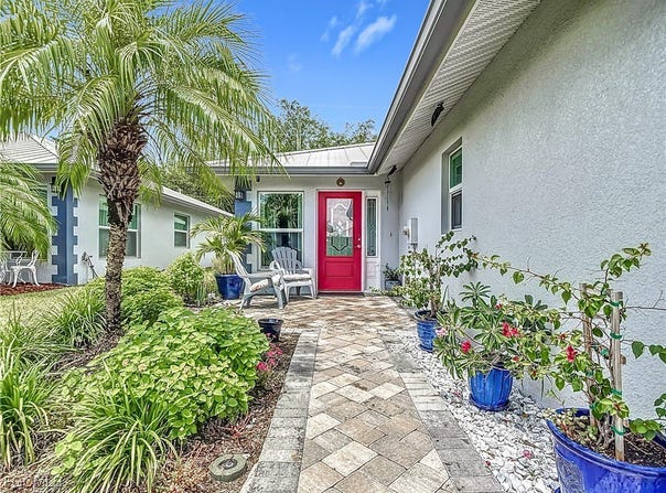 202 Village Circle unit: 20, Labelle, FL 33935