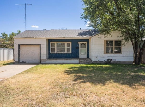 108 SPRUCE Avenue, Dumas, TX 79029-3228