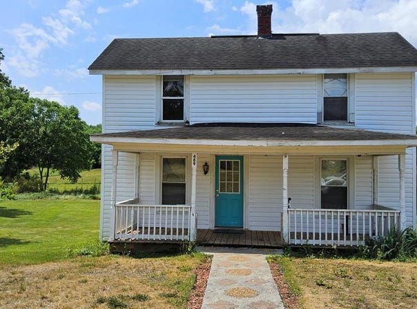 489 Painters Hill Road, Ivanhoe, VA 24350