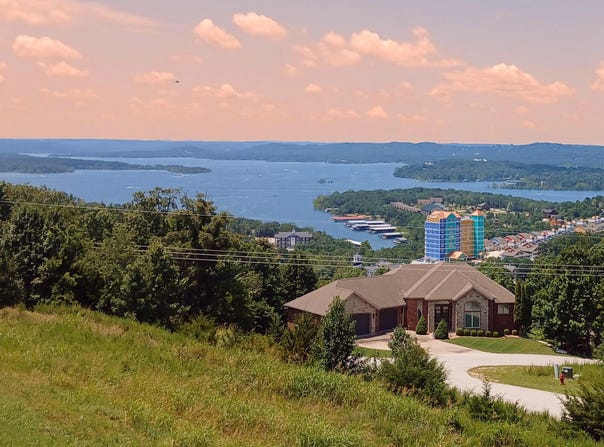 130 Royal Vista Drive  Unit 605, Branson, MO 65616