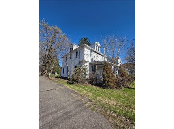 12 Lincoln Avenue, Barton, NY 14892