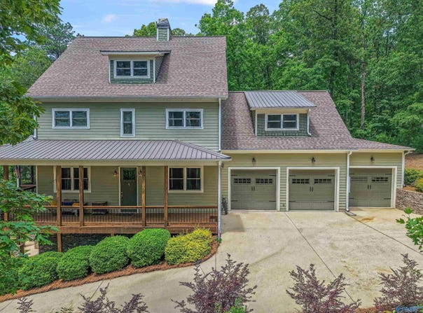 136 Grand Magnolia Drive, Jasper, AL 35504