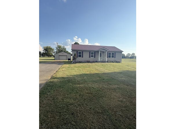 375 Jeffries Lane, Hustonville, KY 40437
