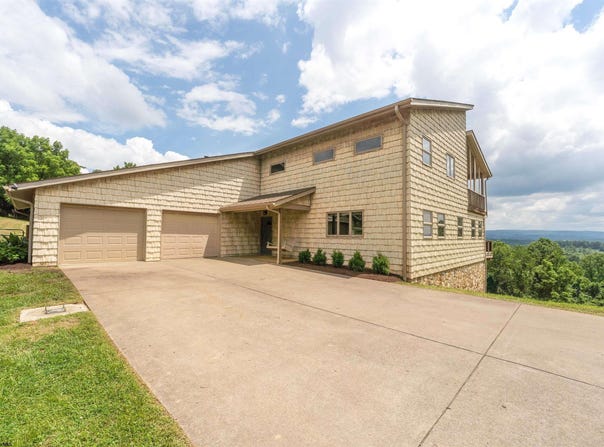2626 Stewartstown Road, Morgantown, WV 26508