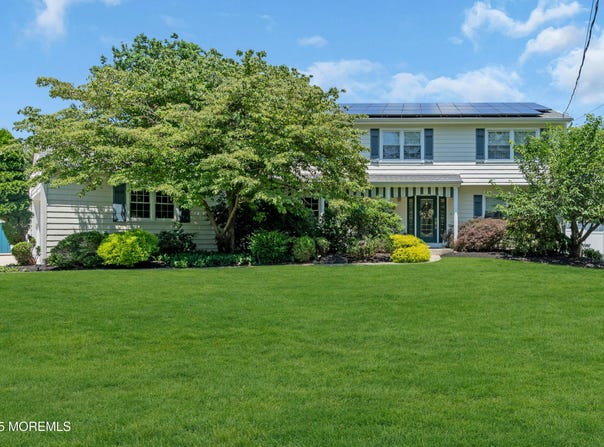 13 Bernice Drive, Freehold, NJ 07728