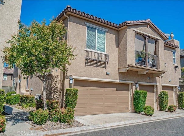 28427 Casselman Lane, Saugus, CA 91350