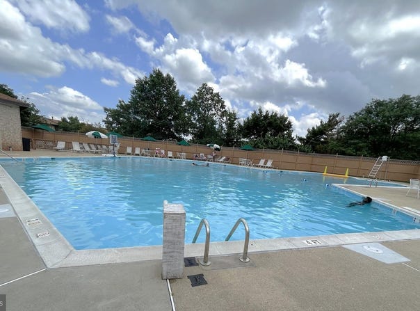 6984 HANOVER PARKWAY, GREENBELT, MD 20770