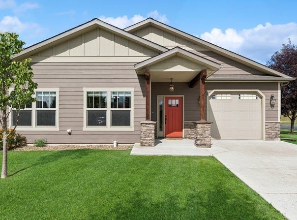 240 E Nicklaus Avenue, Kalispell, MT 59901