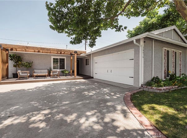 26616 Balerna Drive, Saugus, CA 91350