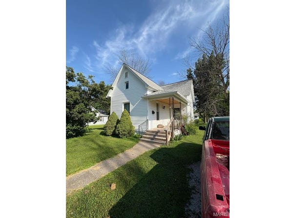 522 E Cleveland Street, Monroe City, MO 63456