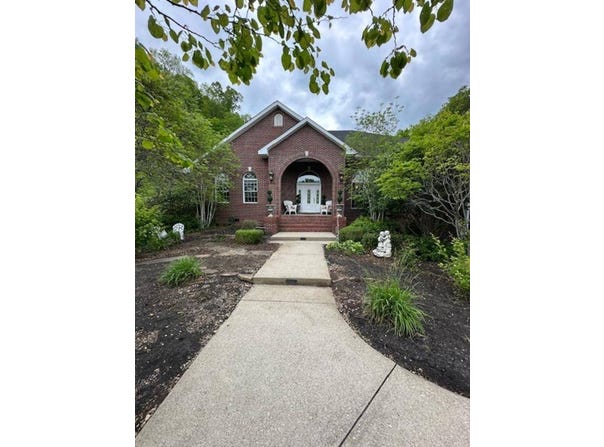 2888 W. US Hwy 60, Grayson, KY 41143