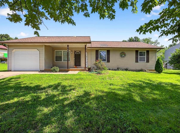 342 E Briarwood Lane, Ellettsville, IN 47429