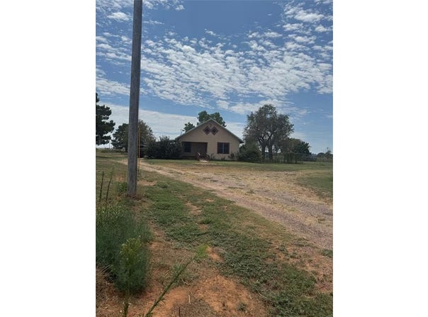 1516 S 8 Street, Chillicothe, TX 79225