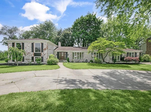 3111 N EastLake Drive, Elkhart, IN 46514