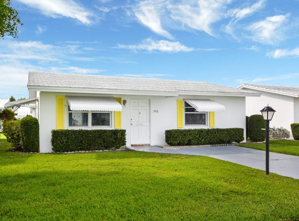 1916 SW 19th Street, Boynton Beach, FL 33426