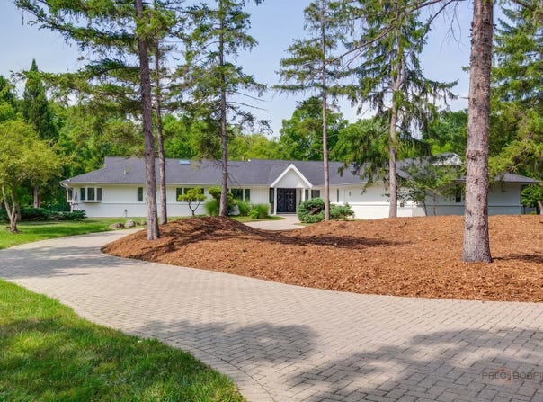 18 Alexandra Drive, Mettawa, IL 60048