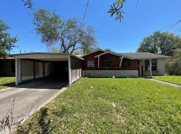 310 S 22nd Street, Kingsville, TX 78363