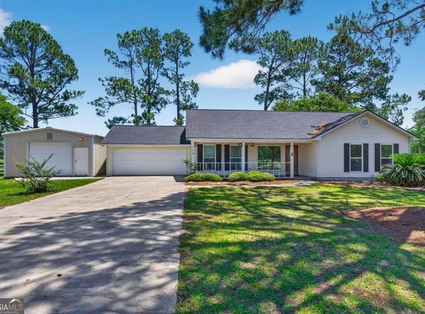 179 Forest Hills Drive, Douglas, GA 31535