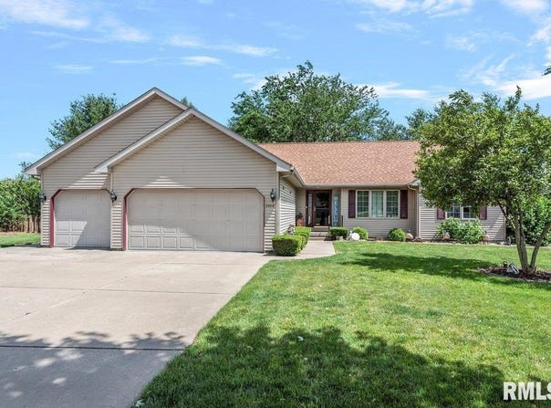 3029 Springwood Drive, Springfield, IL 62712