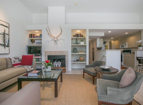 663 Bishops Lodge Road, Santa Fe, NM 87501