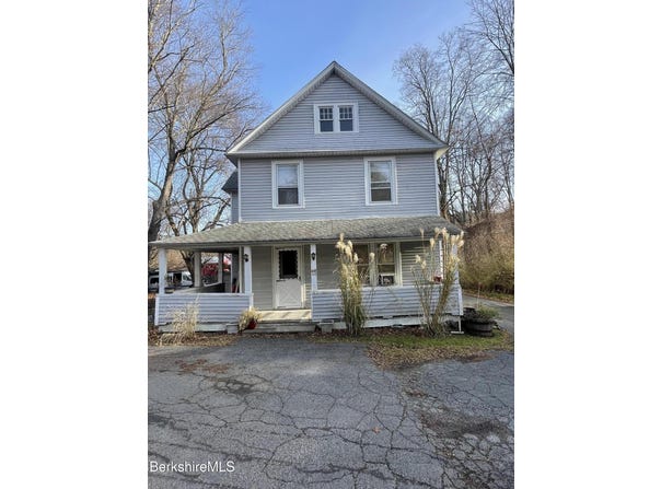 41 Pearl St, Great Barrington, MA 01230