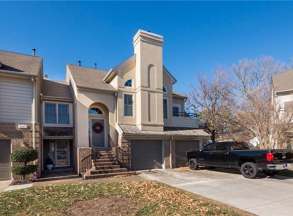 1049 Hanson Way, Virginia Beach, VA 23454