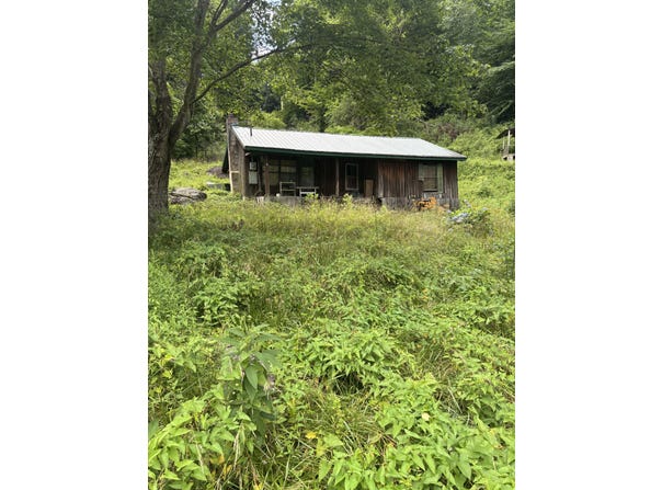 1204 Highway 3482, Calvin, KY 40813