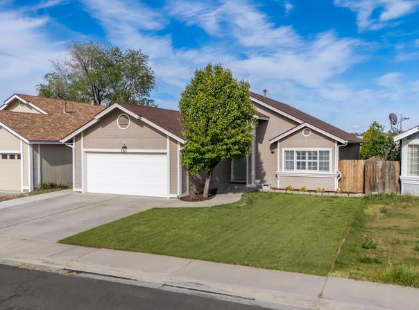 1065 Deena Way, Fallon, NV 89406