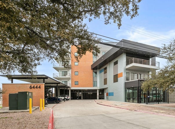 6444 Burnet RD, Austin, TX 78757