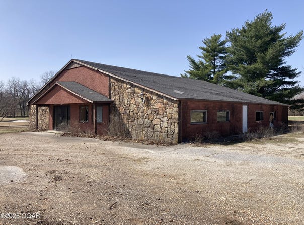 2873 N Loma Linda Drive, Loma Linda, MO 64804