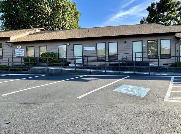 1744 E McAndrews Road, Medford, OR 97504
