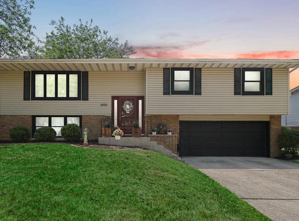 1000 Van Buren Avenue, Dyer, IN 46311