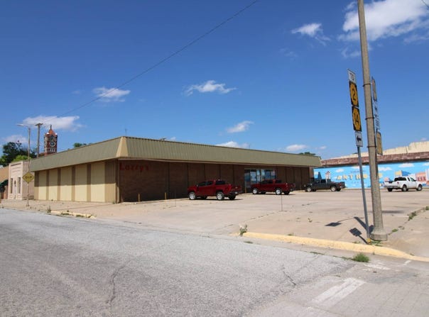 103 E Main, Anthony, KS 67003