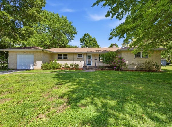 405 Grand Street, Monett, MO 65708