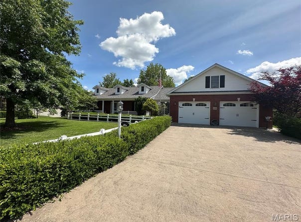 239 Oak Creek Drive, Jackson, MO 63755