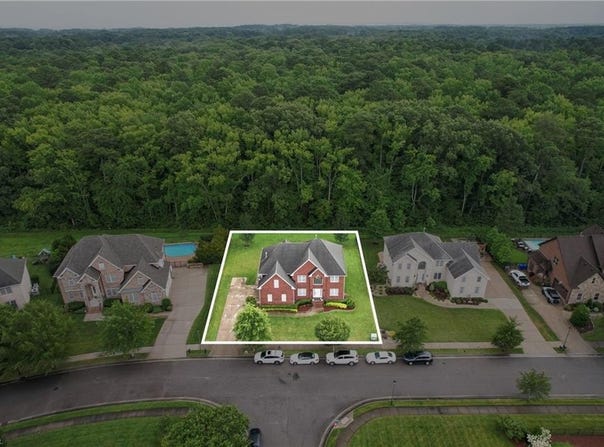 1781 Champion Cir, Virginia Beach, VA 23456