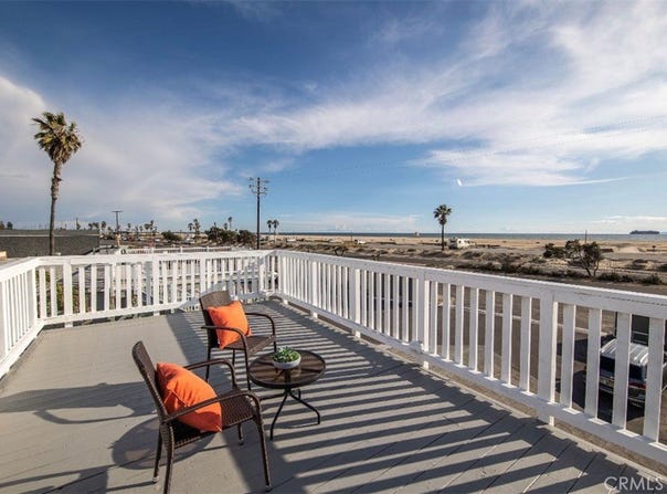 21752 Pacific Coast Highway, Huntington Beach, CA 92646