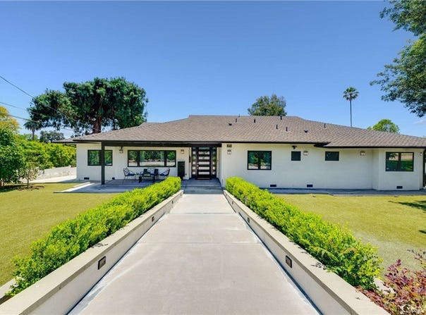 3890 Shadow Grove Road, Pasadena, CA 91107