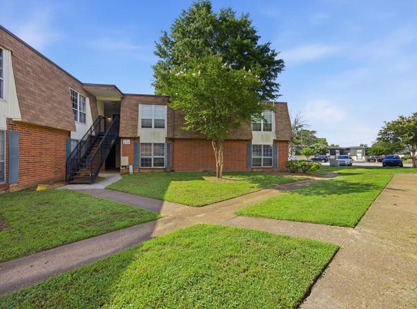 900 Mountain Creek Road Q264, Chattanooga, TN 37405