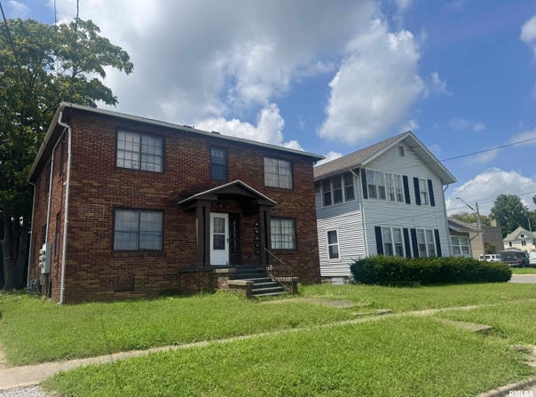 205 S 6TH Street, Mt Vernon, IL 62864