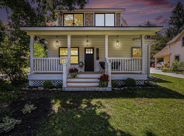 1124 E Mitchell Street, Petoskey, MI 49770