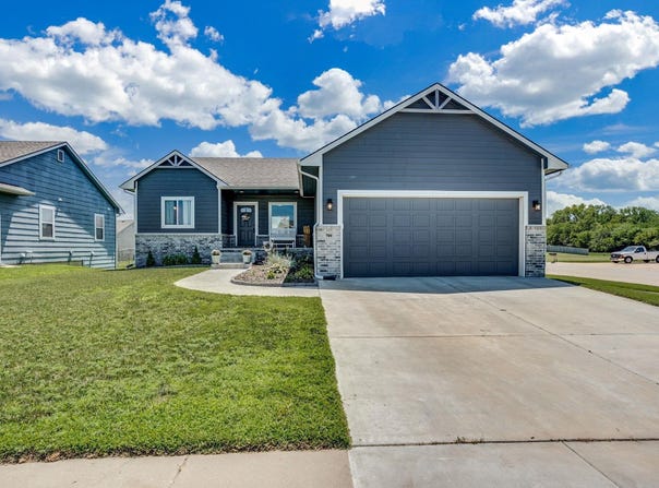 700 N Wakefield, Valley Center, KS 67147