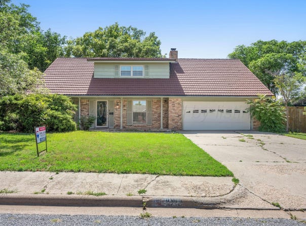 1943 Grape Ln, Pampa, TX 79065