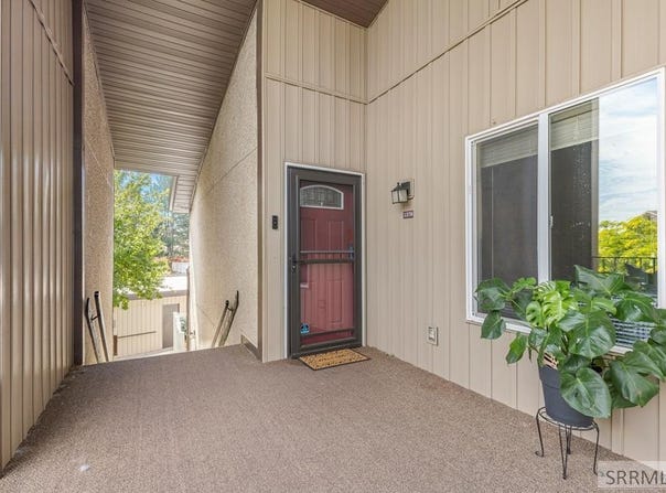 1376 Three Fountains Drive, Idaho Falls, ID 83404
