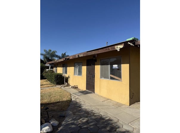 1948 N Encina Street, Visalia, CA 93291