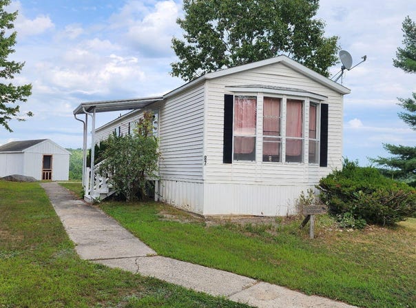 87 Pleasant Hill Road, Limerick, ME 04048